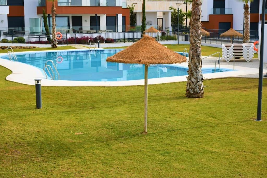 Casa Kerr - Luxury Apt - Sleeps 9 - Los Boliches Apartman Málaga Kültér fotó